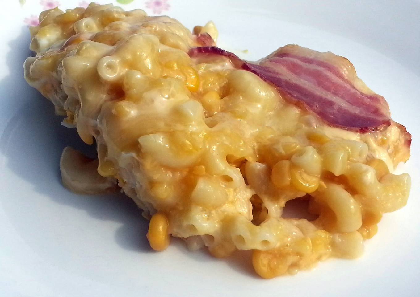 Mac And Cheese<br />WIith Creamy Sweetcorn