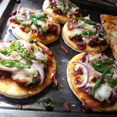 A picture of Mini pizza.