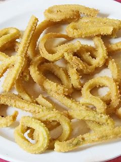 முள்ளு முறுக்கு (மனூப்பு)(mullu murukku recipe in tamil) செய்முறை முக்கிய புகைப்படம்