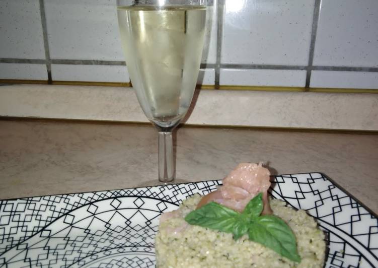 Simple Way to Prepare Award-winning Cous cous con pesto di zucchine e salmone affumicato