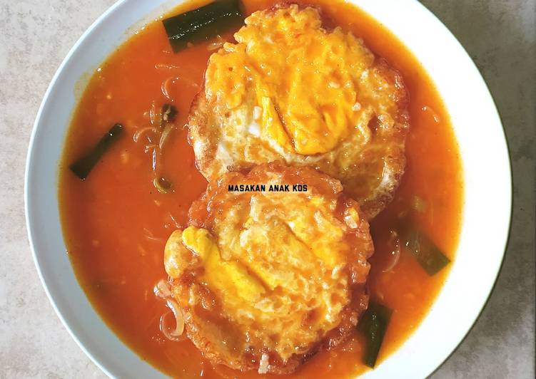 makanan Telur Ceplok Asam Pedas Manis (Rp 3.000) yang Enak Banget