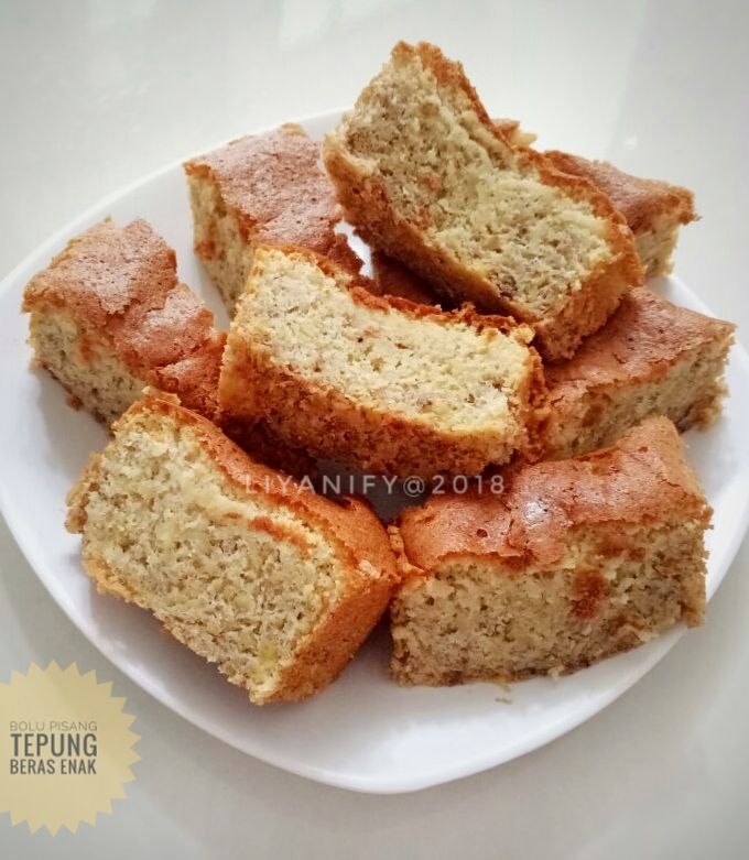 Foto resep Bolu pisang tepung beras simpel dan enak😋