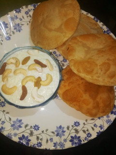 खीर पूरी (kheer poori recipe in Hindi) रेसिपी मुख्य फोटो