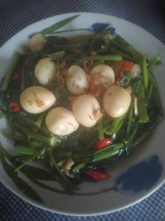Foto resep Tumis Kangkung Telur Puyuh