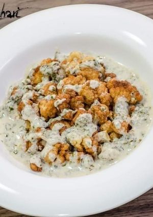 A picture of Cauliflower_With_Tahini_Sauce.