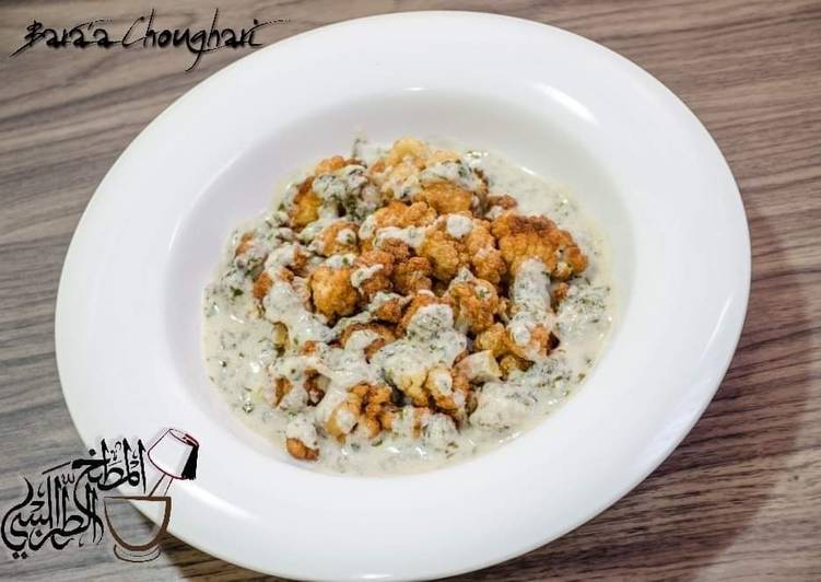 Cauliflower_With_Tahini_Sauce