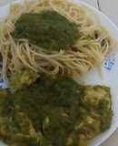 Milanesa de pollo en salsa verde