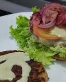 Hamburguesa🥩de res 🧀en pancakes🧇de vegetales🍔🥯🥞