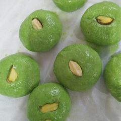 A picture of Coconut berfi.