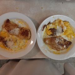 A picture of Breakfast Chicken.