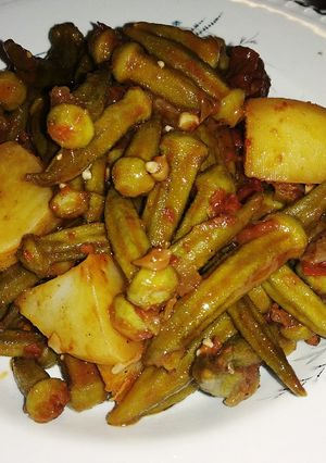 Φωτογραφία της συνταγής Μπάμιες φούρνου. 🥒