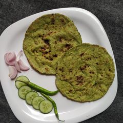 A picture of Palak roti.