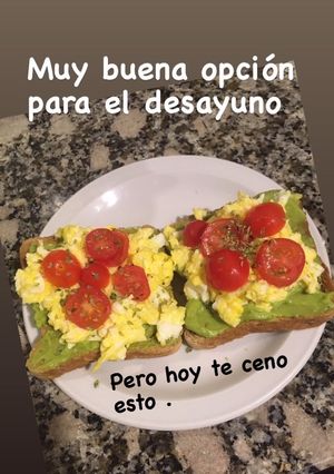 Una foto de Tostadas saludables con palta