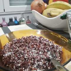 A picture of Postre indio de 4 ingredientes - Negro arroz japonica.