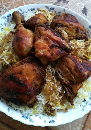 صورة لوصفة رز بالزعفران بحشو البصل ودجاج بالفرن