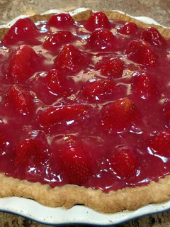 A picture of Strawberry Custard Pie.