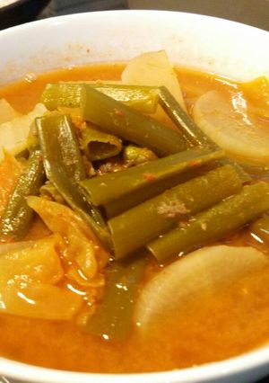 A picture of Gaeng Som (Thai Sour Curry) with Mixed Vegetables and Mackerel.