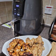 A picture of Air Fryer Chicken Wings.