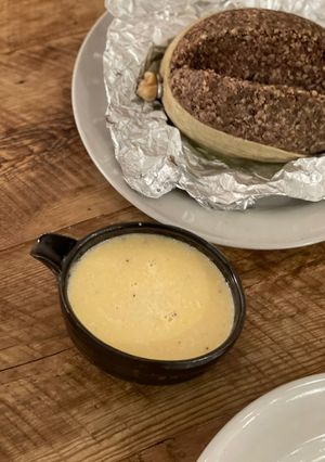 A picture of Whisky sauce for haggis.