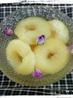 عکسی از دستور کمپوت سیب درختی🍏🍎