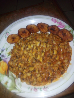 A picture of Porridge beans with fried plantain.