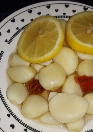 صورة لوصفة مخلل ثوم لذيذ 😋