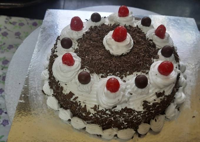 Recipe of Any-night-of-the-week Chocolate Black forest cake