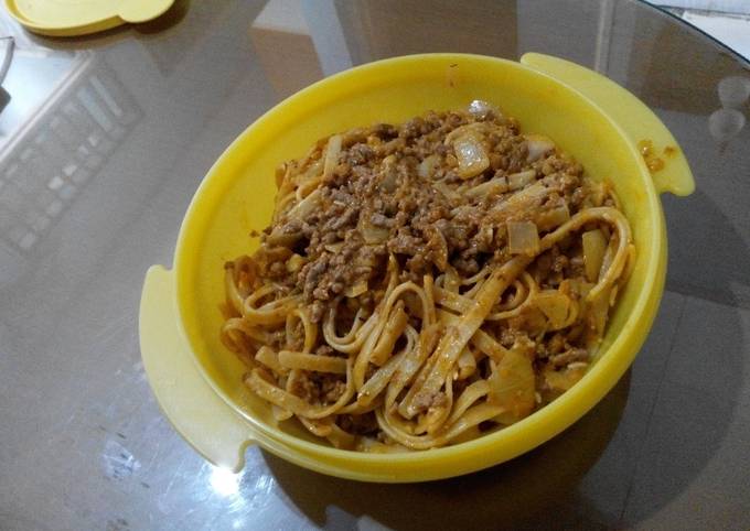 Recipe of Homemade Fettucine Bolognese