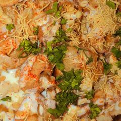 A picture of Dahi Puri.