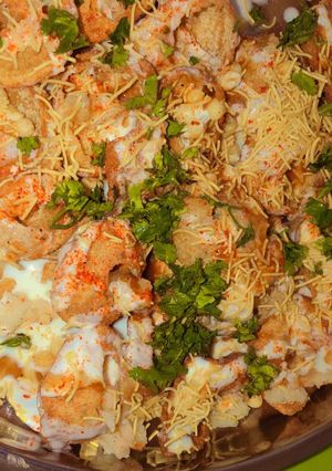 A picture of Dahi Puri.