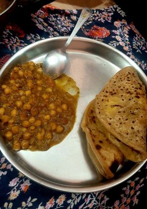 मटर की चाट (matar ki chaat recipe in Hindi) रेसिपी मुख्य फोटो