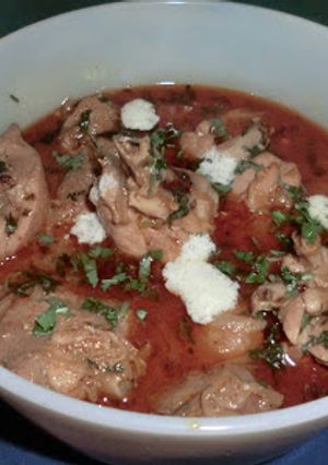 A picture of Chicken in walnut gravy.