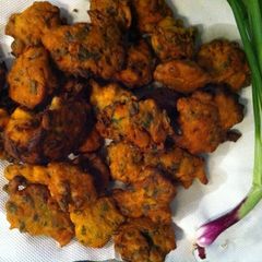 A picture of Spring Onion Pakoda.