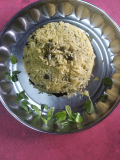 வெந்தயக் கீரை புலாவ் செய்முறை முக்கிய புகைப்படம்