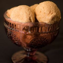 A picture of Dulce de leche ice-cream.