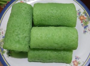 Foto resep Dadar Gulung Tanpa Telur isi Unti Kelapa Gula Merah