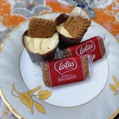 A picture of Easy chocolate cups.