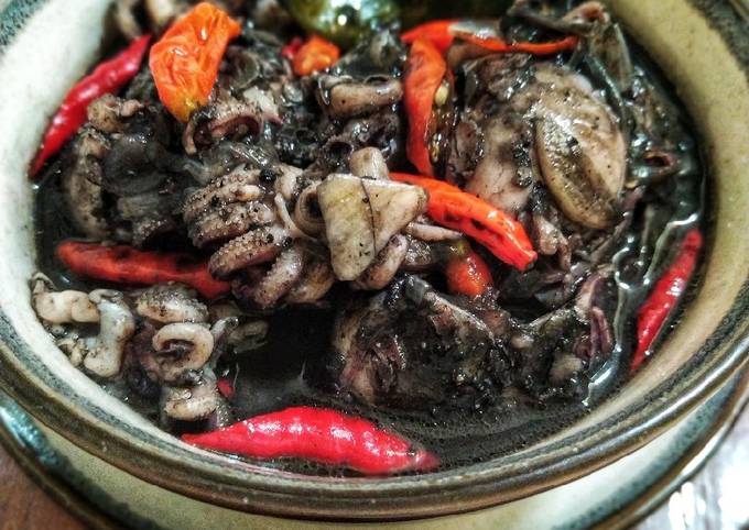 Resep Cumi Hitam Pedas Oleh Tini Rostiawati Cookpad