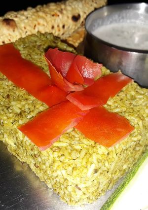 A picture of Palak rice.