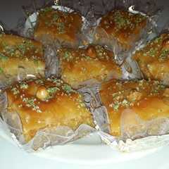 รูปของ بقلاوة ملكية سهلة وسريعة التحضير بذوق ماشاء الله 😋😋😋