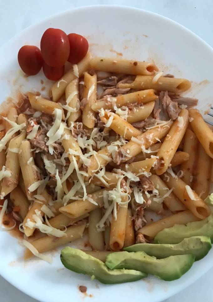 Макарони з тунцем🤤