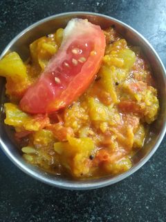 દુધી ને મગ ની દાળ નુ શાક (Dudhi Moong Dal Recipe In Gujarati) રેસીપી મુખ્ય ફોટો