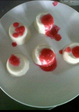 A picture of Panna cotta.