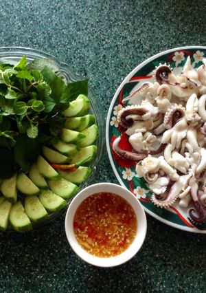 Hình của món Đầu mực hấp hành.