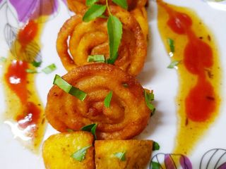 aloo jalebi chaat