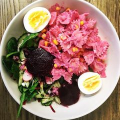 Tuna Beetroot nicoise A picture of Tuna Beetroot nicoise.