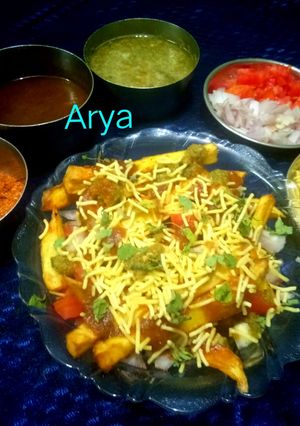 शकरकंद चाट (Shakarkand chaat recipe in Hindi) रेसिपी मुख्य फोटो