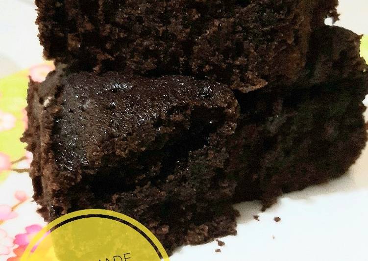 Homemade eggless brownies