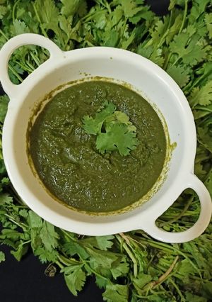 व्रत वाली हरी चटनी (vrat wali hari chutney recipe in Hindi) रेसिपी मुख्य फोटो