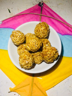 મમરા ના લાડુ (Mamra Ladoo Recipe in Gujarati) રેસીપી મુખ્ય ફોટો
